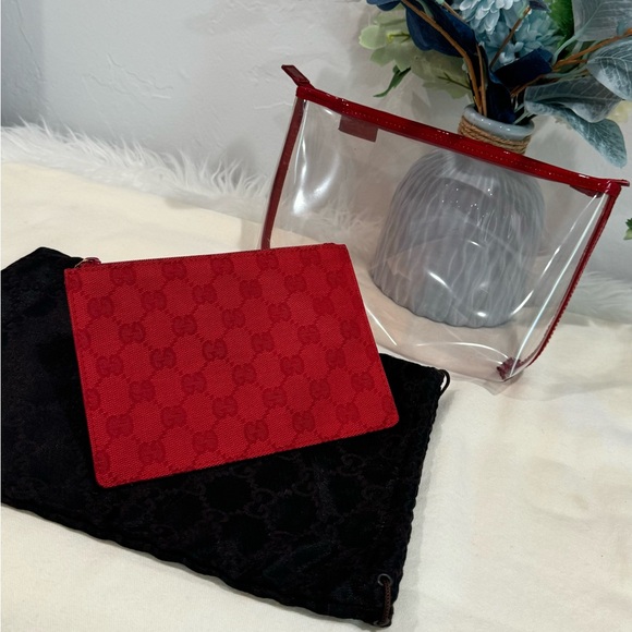 GUCCI Vinyl & Canvas Pouch Duo - Picture 8 of 17